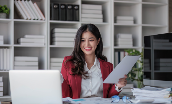 A translator is working on an affordable marriage certificate translation for a client in Washington, for USCIS acceptance.